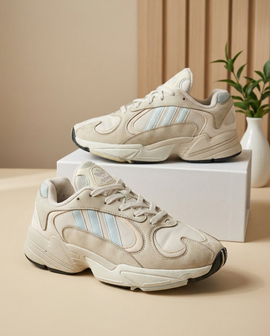 Adidas Originals Vintage Style Dad Shoes – Cream & Light Blue