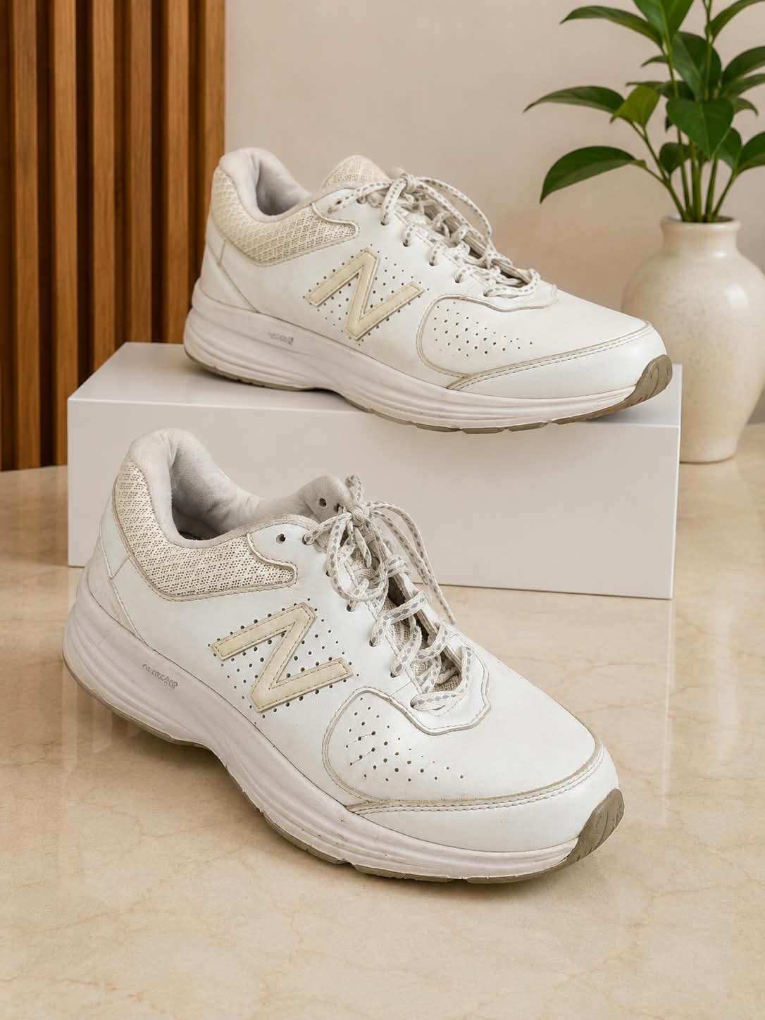 Men’s Classic Off-White Leather Walking & Comfort Sneakers