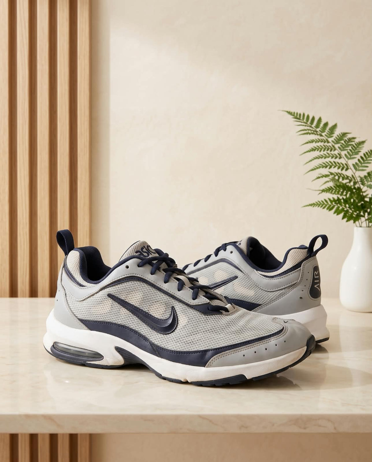 Nike Air Max Triax 96 – Light Grey, Navy & White