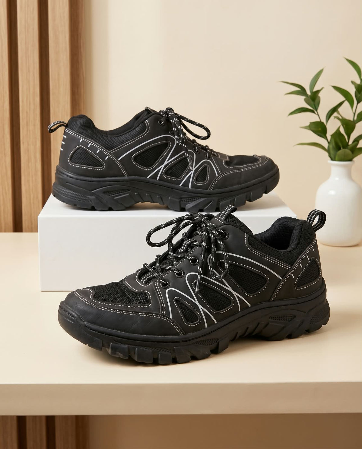 (Outdoor Trail & Utility Sneaker – Triple Black